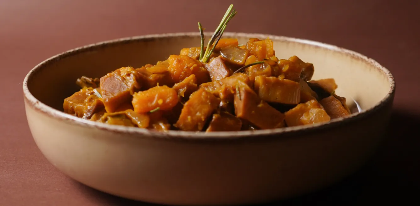 Spezzatino di seitan e verdure. veg